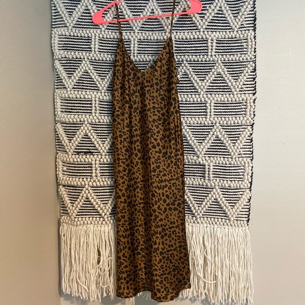 BEAUTIFUL MIDI DRESS